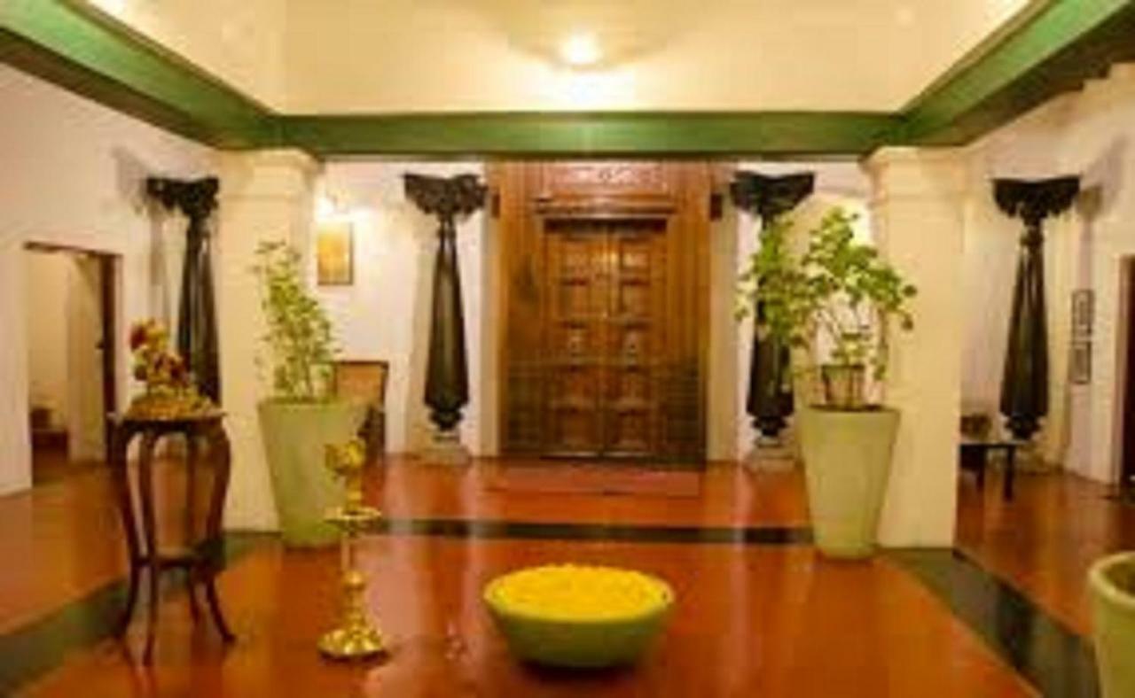 Hotel Sumith Palace Ποντισερί Εξωτερικό φωτογραφία